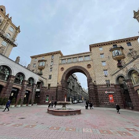 Amazing Passage Apartments Kyiv Exterior photo